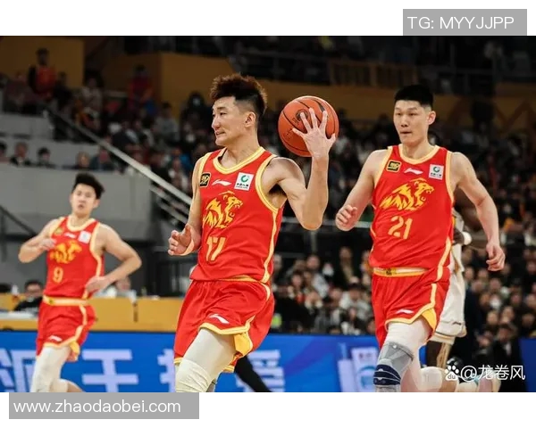 CBA精彩对决辽宁男篮迎战青岛男篮力争季后赛席位的关键战役